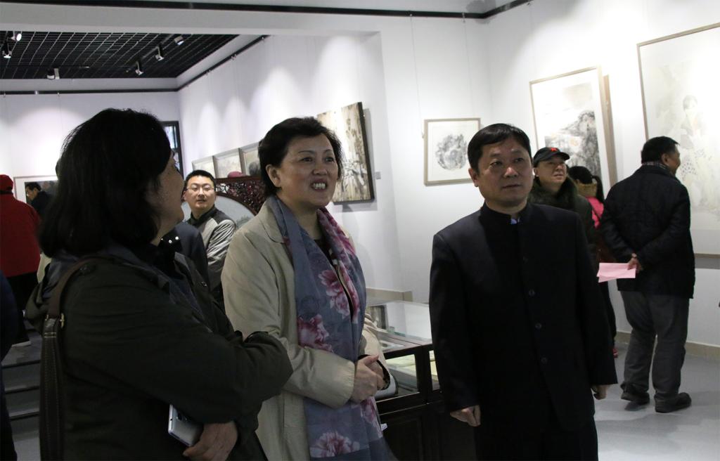 郑州市副市长刘东参观我院画展